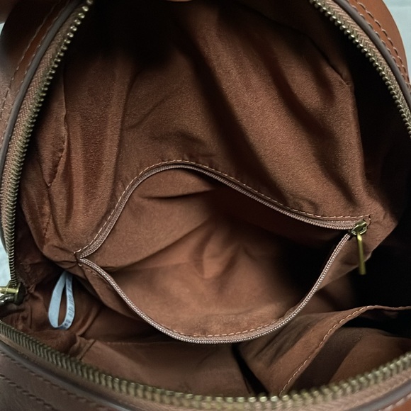 Fossil Backpack - Picture 5 of 9